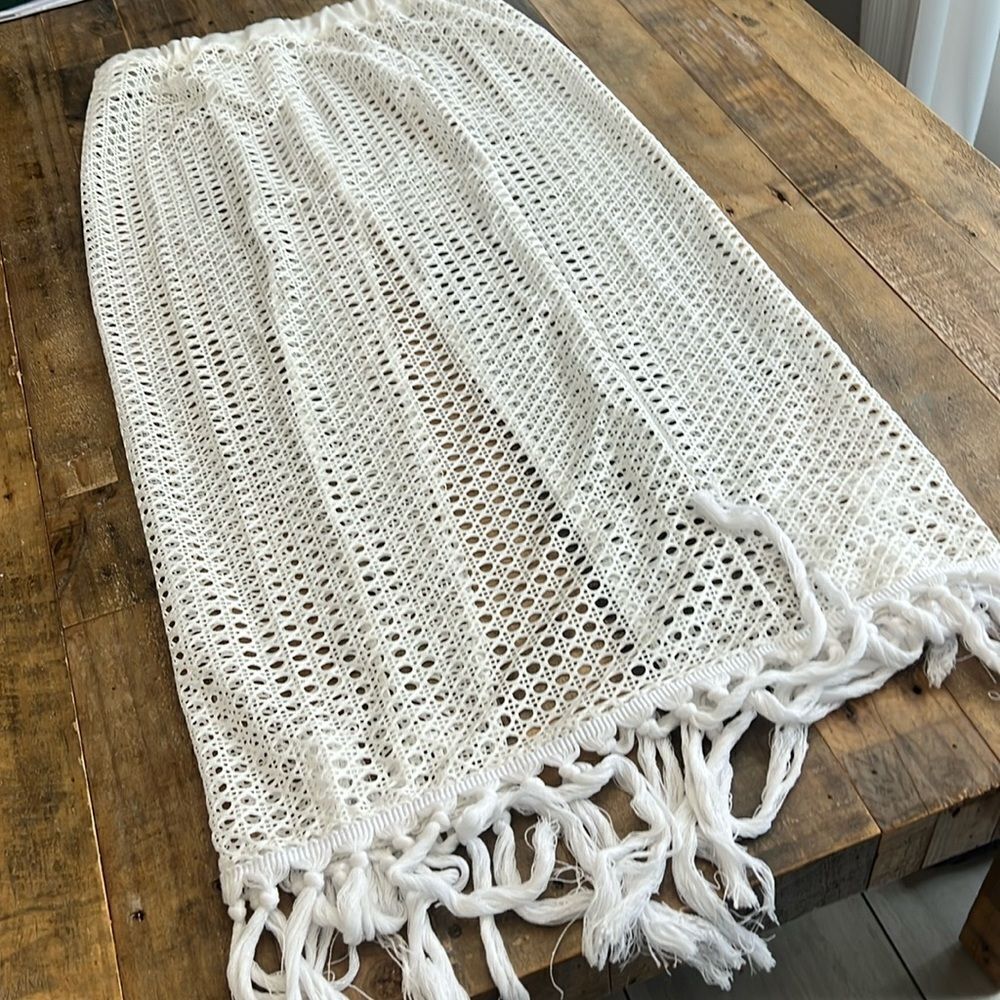 SWIMSUIT COVERUP M/L white